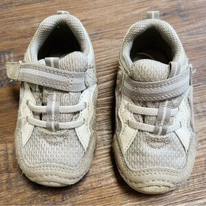 Stride Rite Soft Motion Kylo Athletic Baby Toddler Sneakers Beige/Grey, Size 5.5